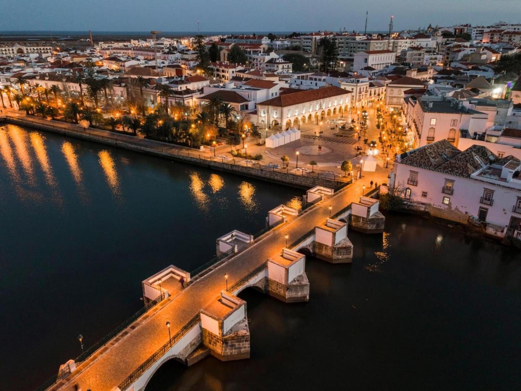 Villa Stylish Townhouse In Tavira Centre, Shared Pool Exterior foto