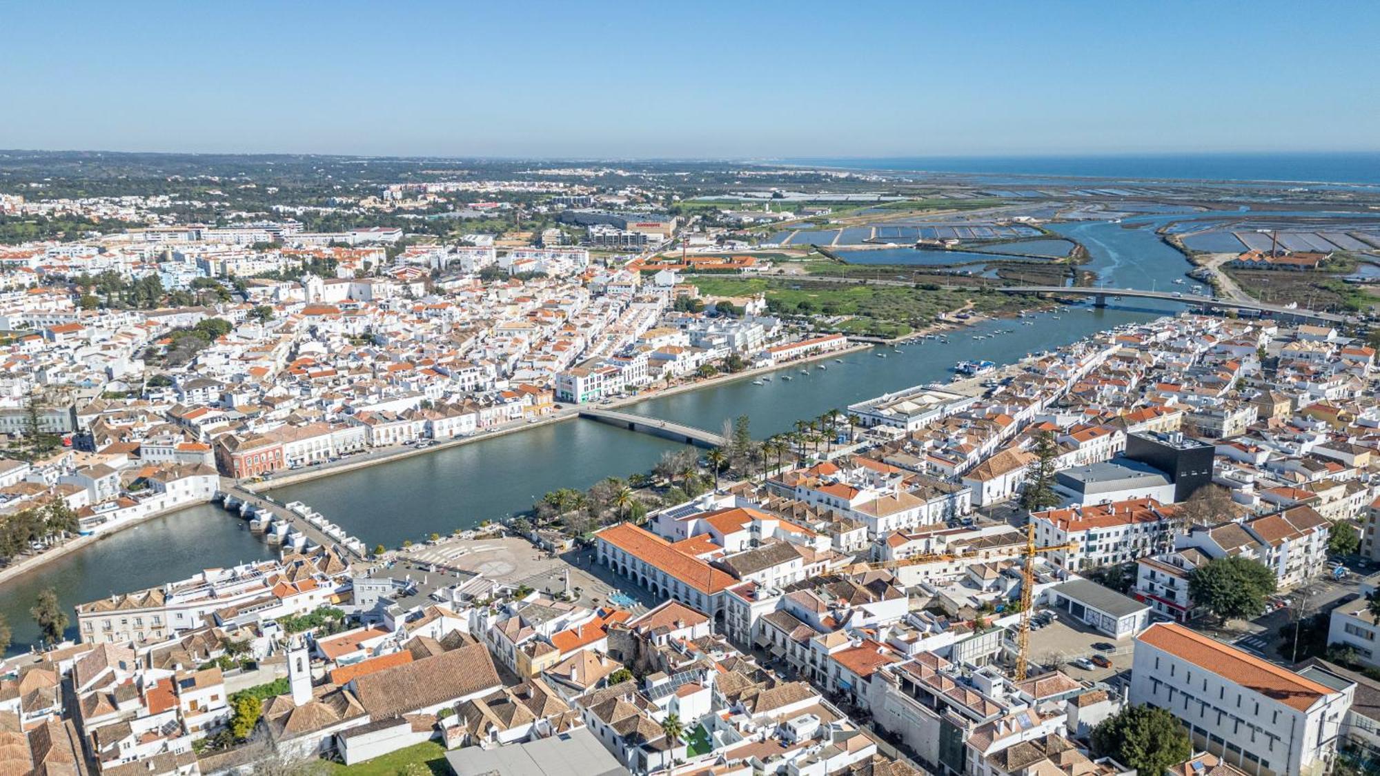 Villa Stylish Townhouse In Tavira Centre, Shared Pool Exterior foto