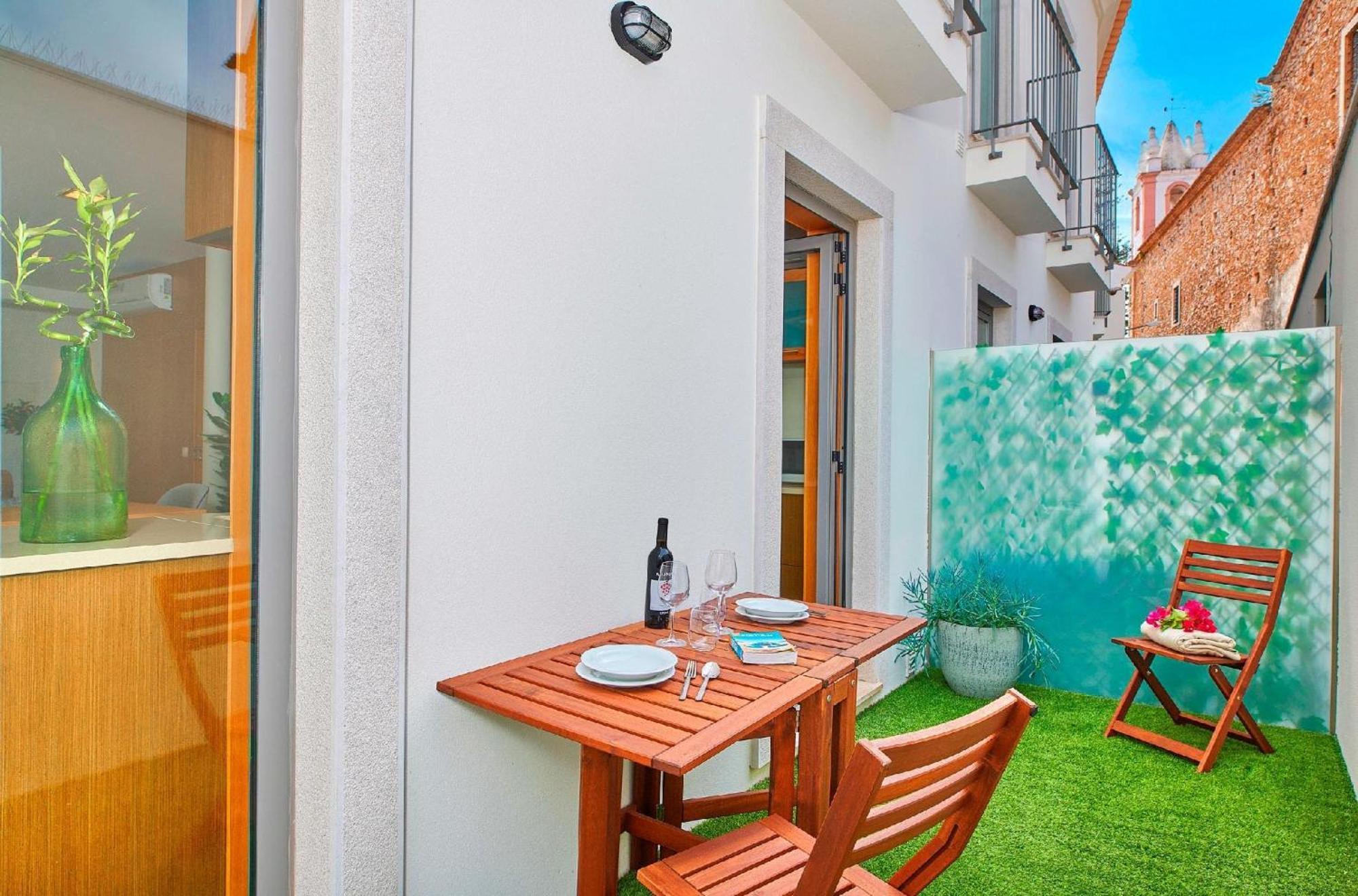 Villa Stylish Townhouse In Tavira Centre, Shared Pool Exterior foto